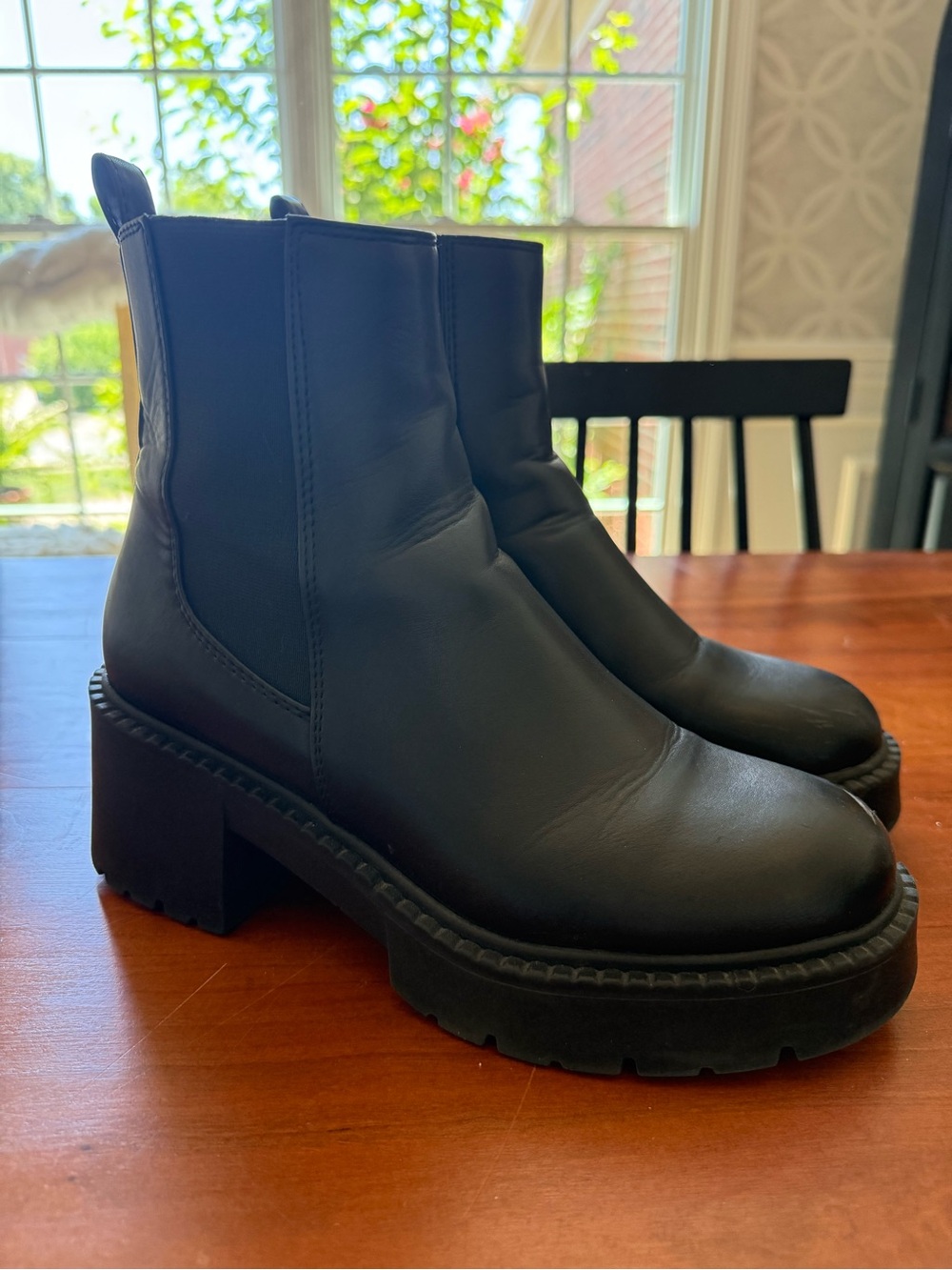 Madden Girl Black Women's Platform Chelsea Boots - Classic Block Heel
